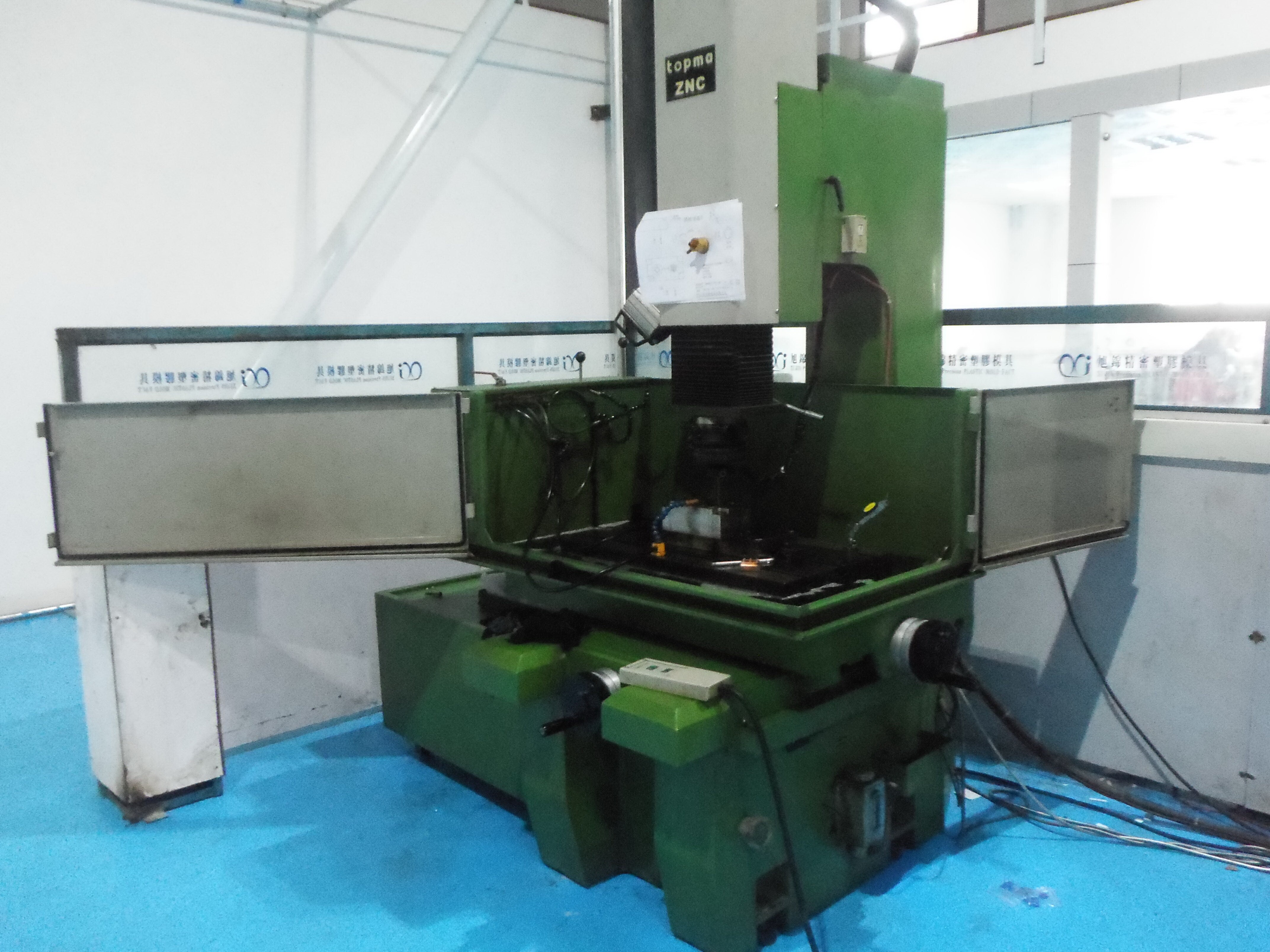 旭錦塑膠模具車(chē)間 旭錦塑膠模具車(chē)間